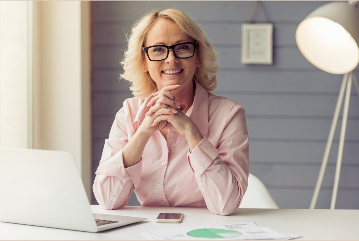 Guide to becoming a wedding planner after 50 or during retirement