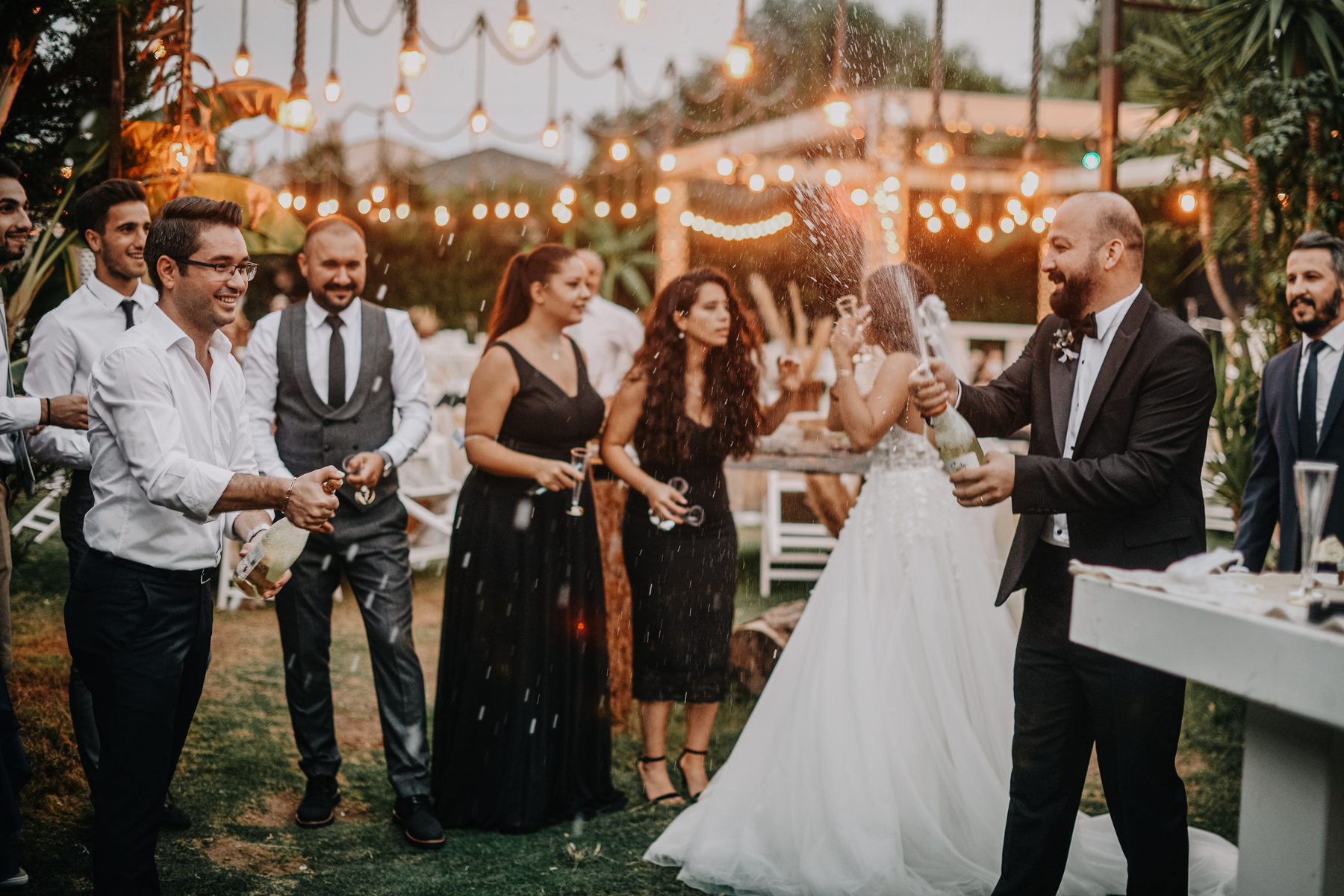 Wedding trends 2025 guide for professional wedding planners